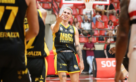 Com chuva de bola de três, Mogi Basquete garante a segunda vitória consecutiva pelo NBB CAIXA