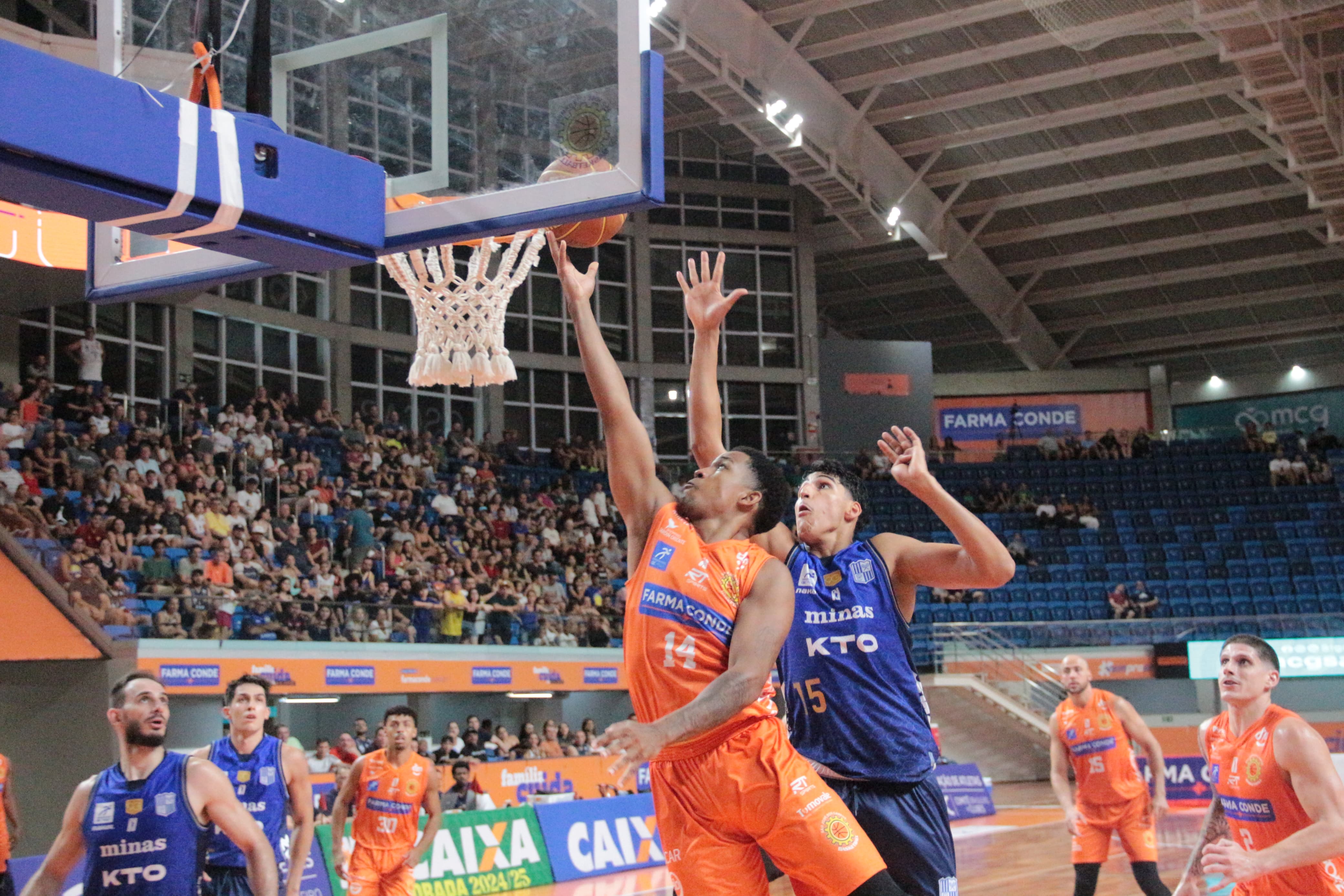 Arrasador no ataque, Farma Conde São José Basketball bate líder Minas e emplaca quarta vitória seguida