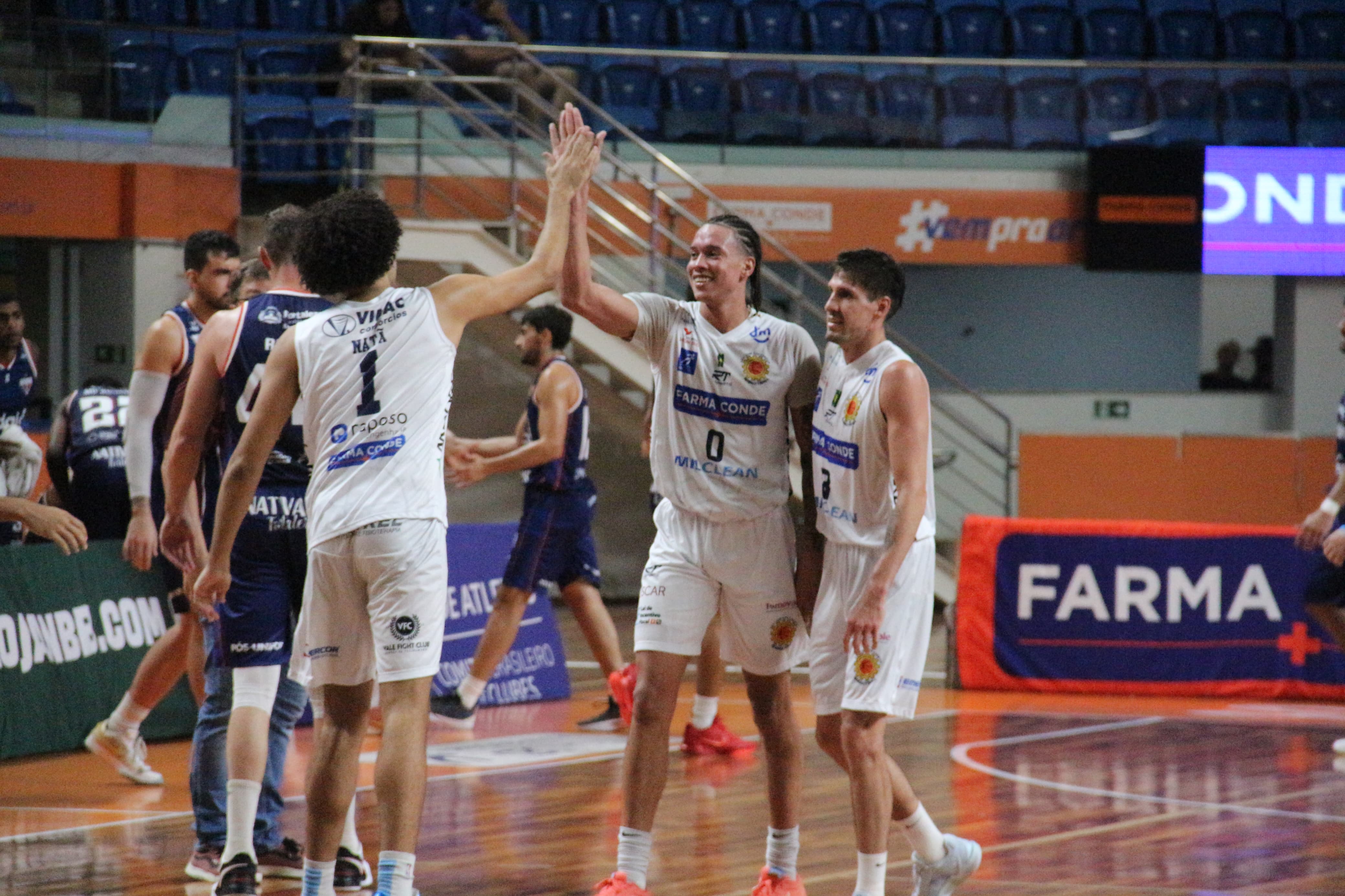 Farma Conde São José Basketball vence Fortaleza e sela classificação aos playoffs do NBB Caixa