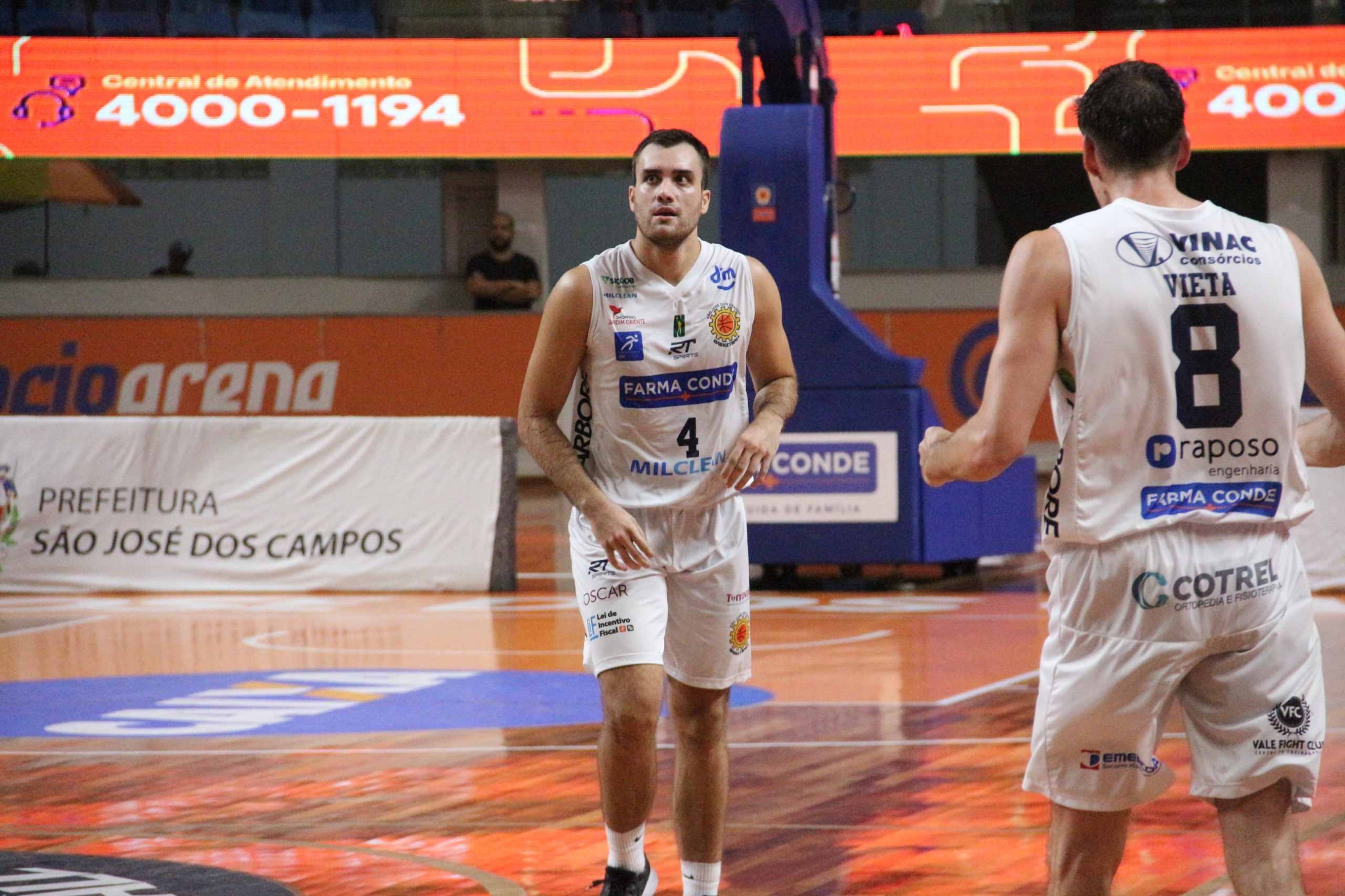 Farma Conde São José Basketball recebe Basquete Unifacisa em confronto direto pelo NBB Caixa