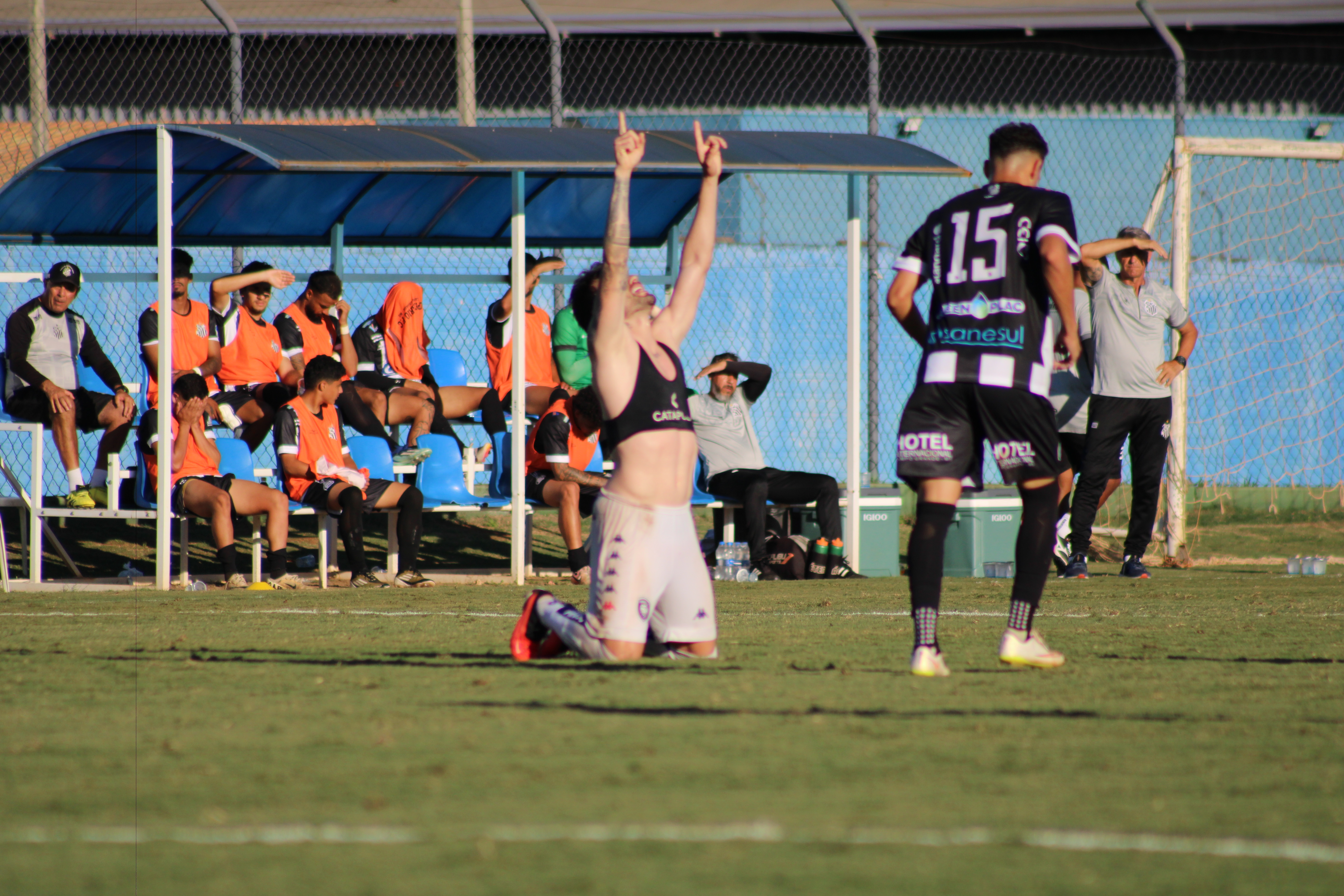 ESTREIA COM VITORIA!