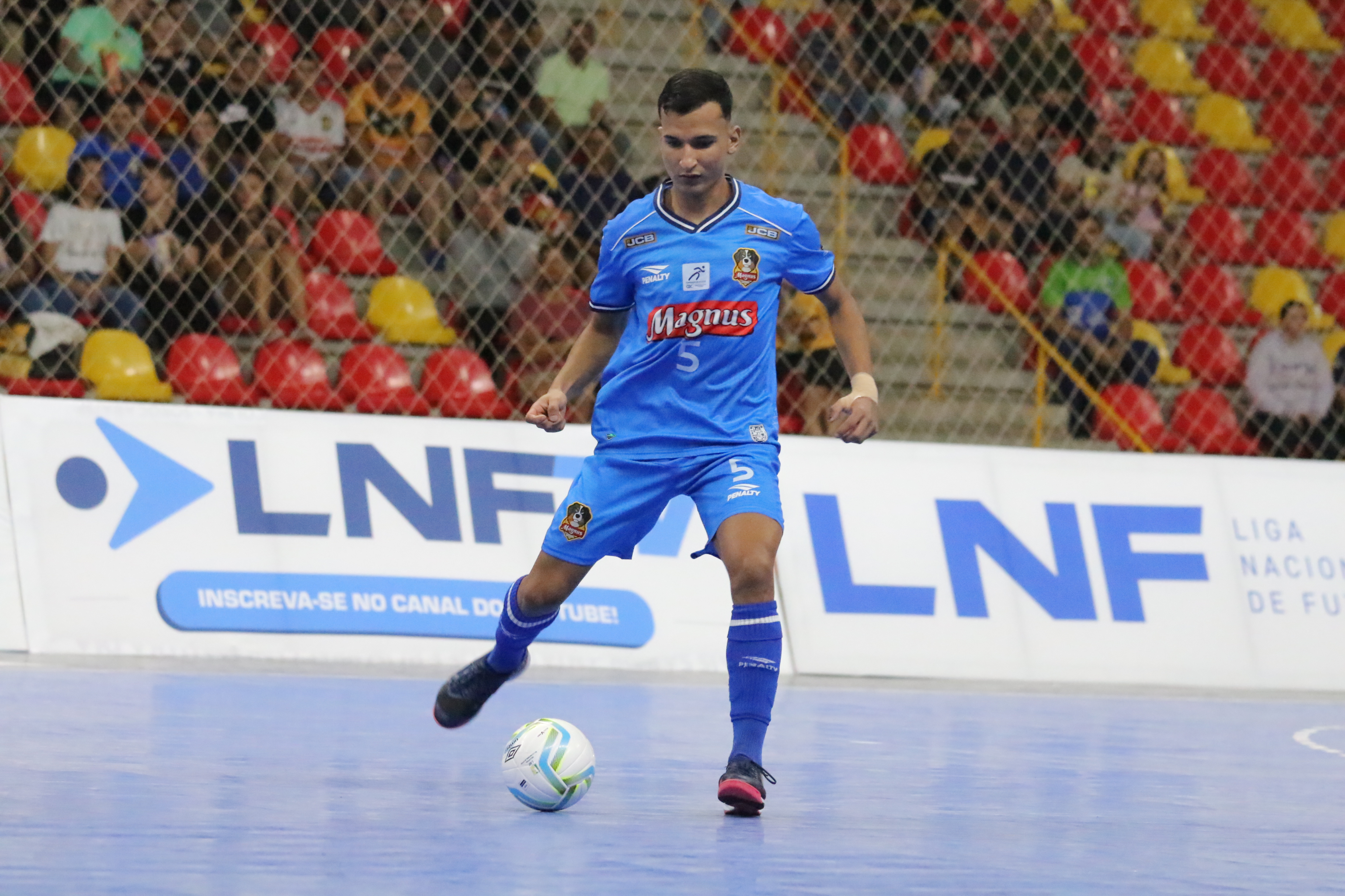 Magnus Futsal enfrenta o Sorriso Futsal pela Copa do Brasil