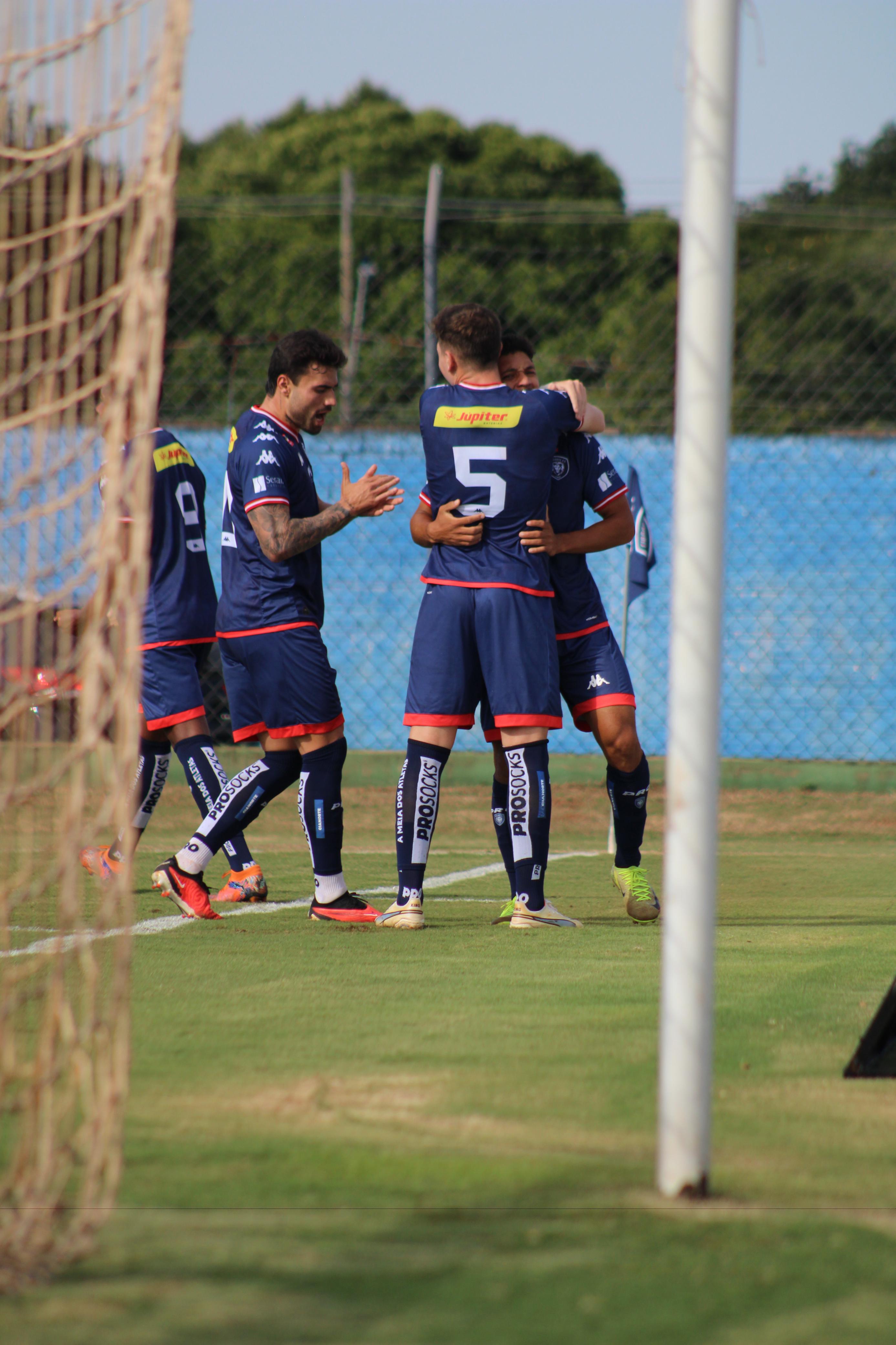 VITÓRIA NO CLáSSICO!
