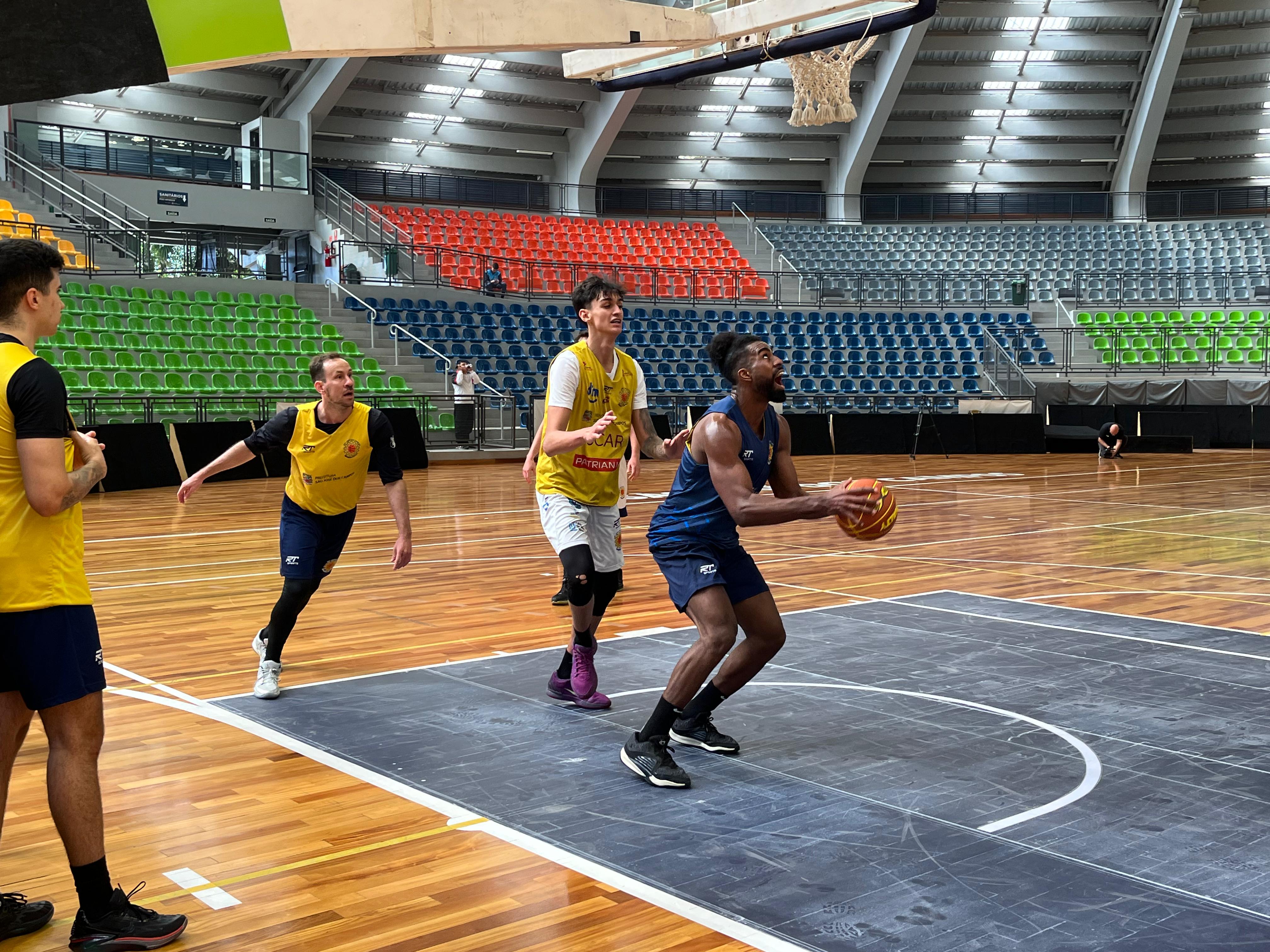 Mr.Moo São José Basketball estreia no Campeonato Paulista 2025