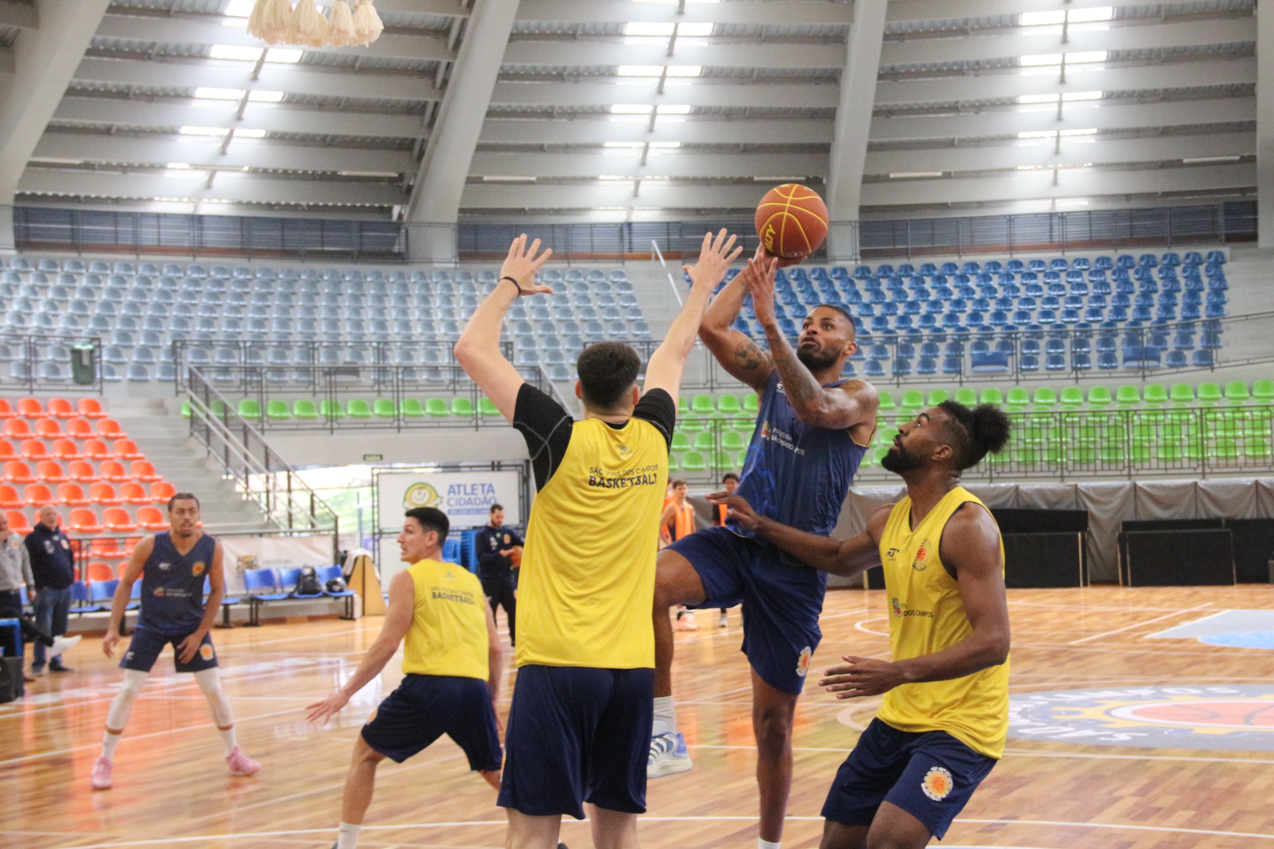 Mr.Moo São José Basketball recebe Liga Sorocabana no Teatrão pelo Campeonato Paulista